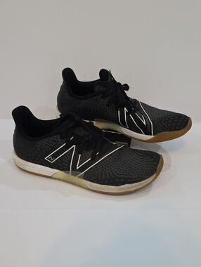 New Balance Minimus Men's Black and Gum-Trim Sneakers Size 8 D Women Size 9.5 D